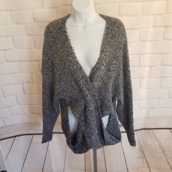 Wildfox Drew Reversible Sweater NWT - Picture 6 of 8